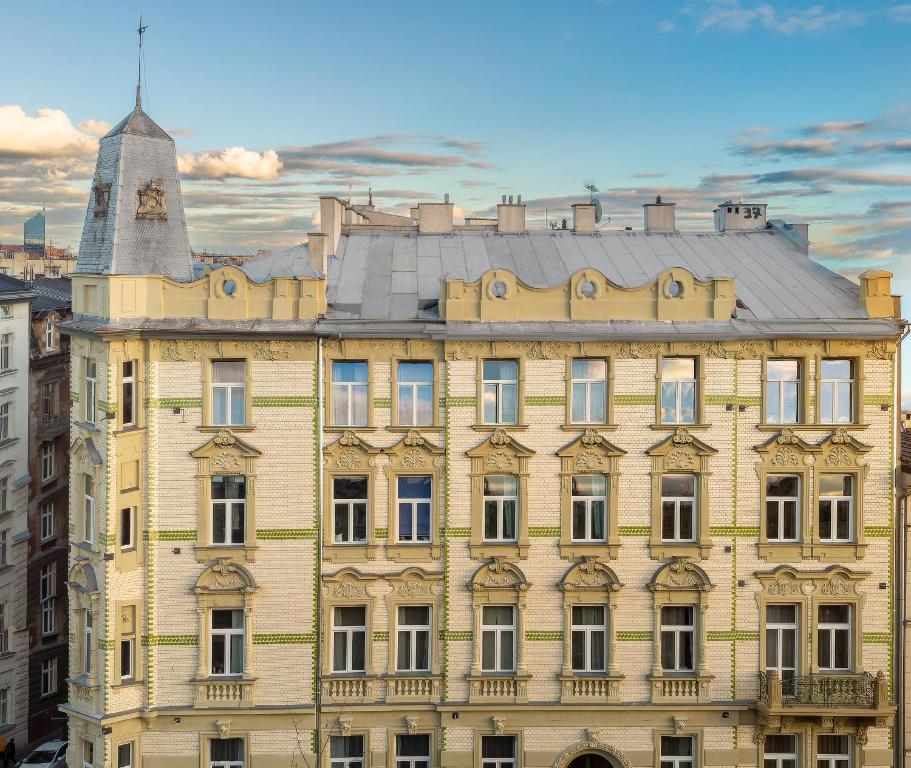 Budova, v ktorej sa apartmánový hotel nachádza