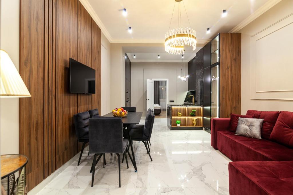 LEOGRAND VIP on Svobody Avenue 43 photo 5