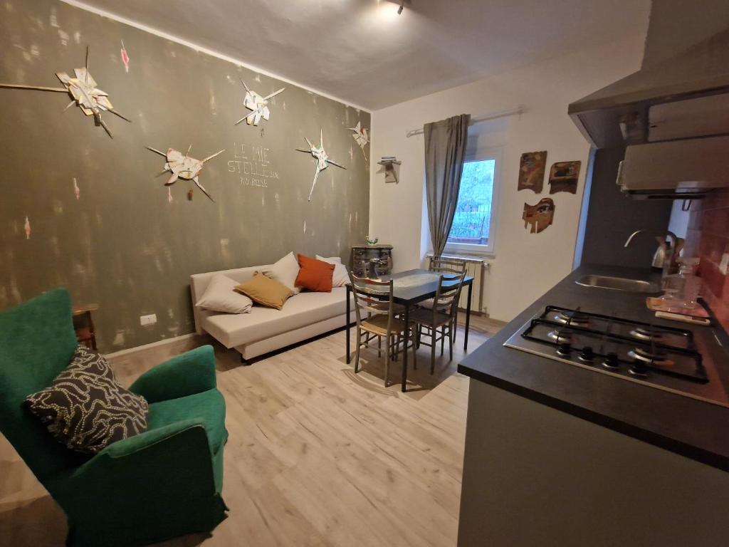 Η κουζίνα ή μικρή κουζίνα στο La casa di Etienne