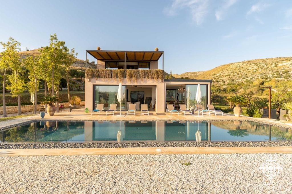Bazén v ubytování Villa Dama - Luxury Escape nebo v jeho okolí