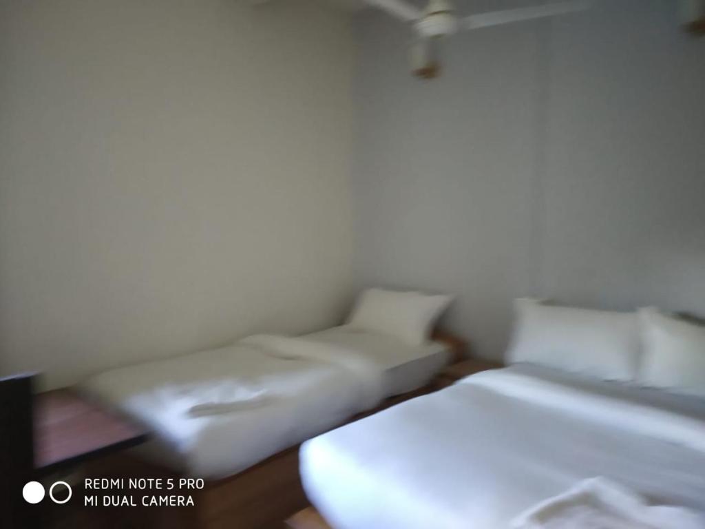 Silver Spoon hotel bar and restaurant, Pokhara (updated prices 2024)