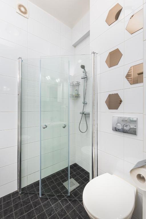 Kúpeľňa v ubytovaní Apartamenty Wawa Centrum by Your Freedom