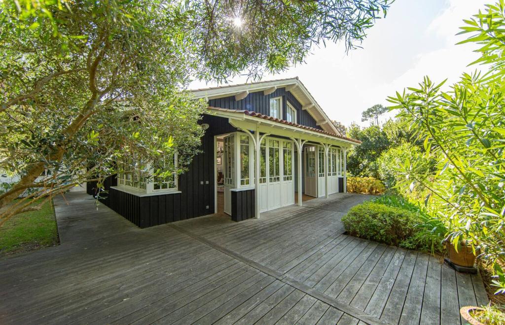 Κήπος έξω από το VILLA LOLITA pour 6 PERS AU CAP FERRET