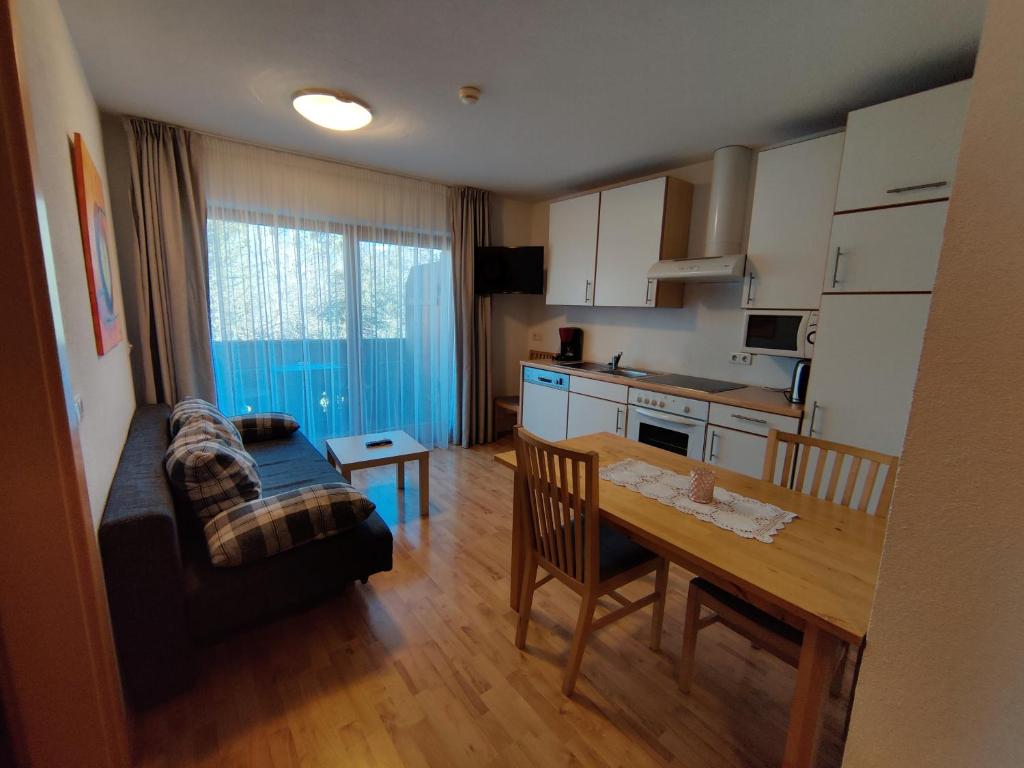 Residence Klementhof - Two-Bedroom Apartment With Balcony -103