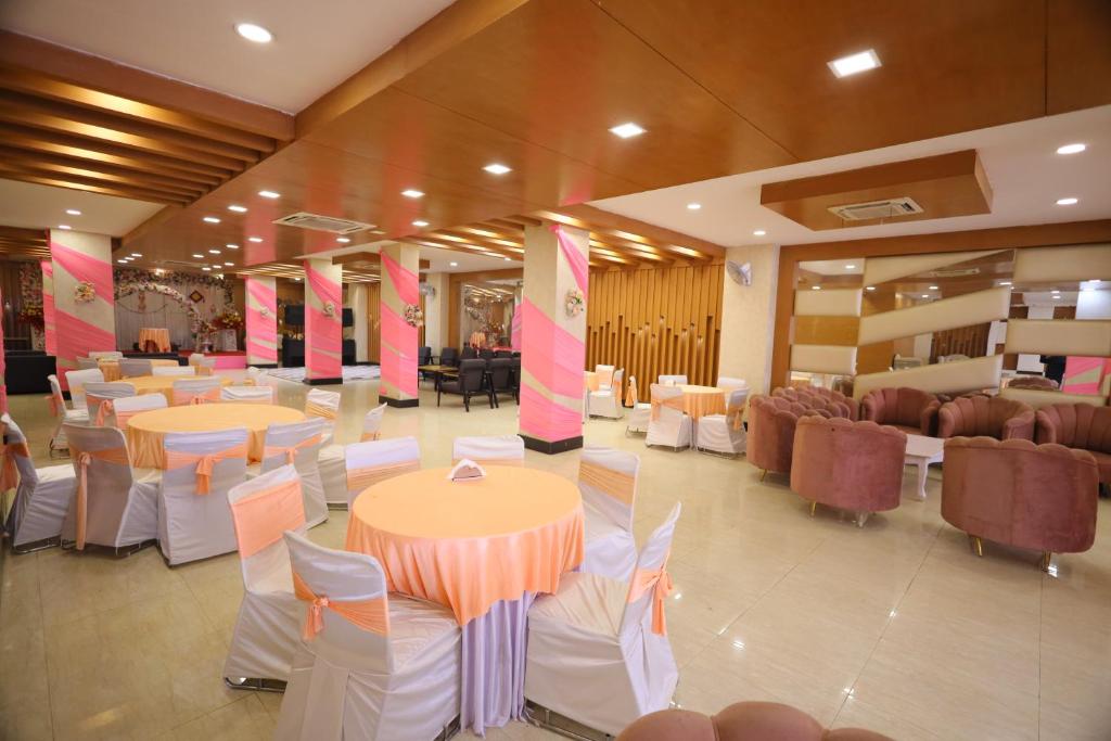 Posezení v ubytování Hotel Wedlock Sector - 47