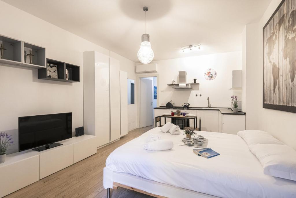 Easylife - Milano - Magolfa 1 N8 - Navigli