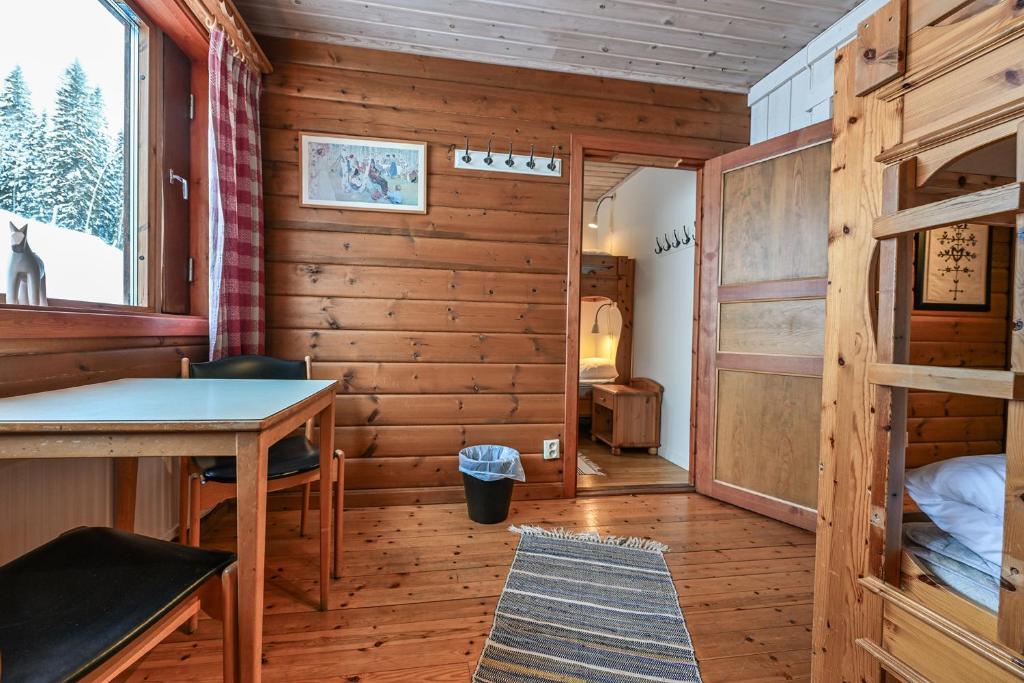 Postel nebo postele na pokoji v ubytování Försgården Fjällpensionat