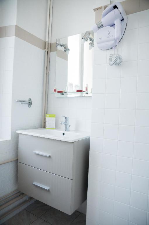 Hôtel Moderne - Twin Room