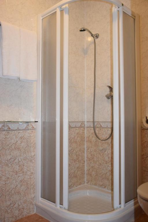 Koupelna v ubytování Hostal Infante Peñafiel