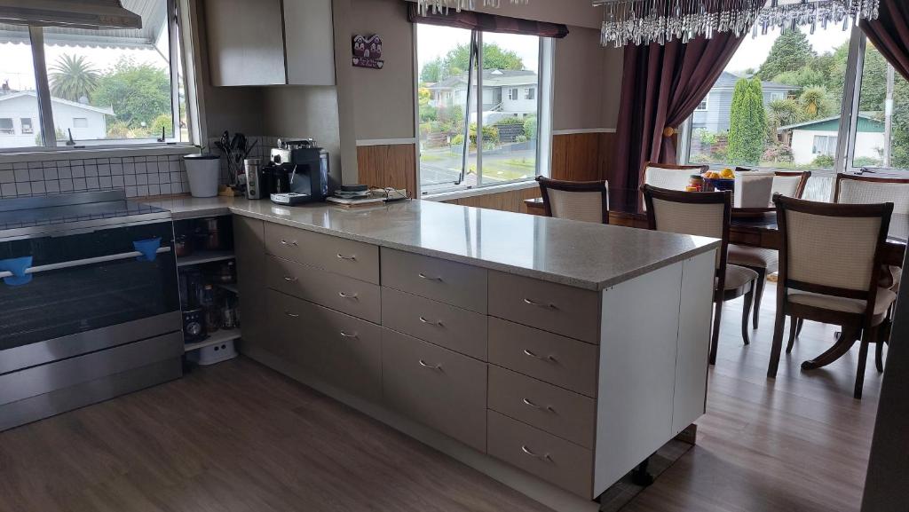 Bed and Breakfast Happy Home Taupo Accommodation - Resim 44