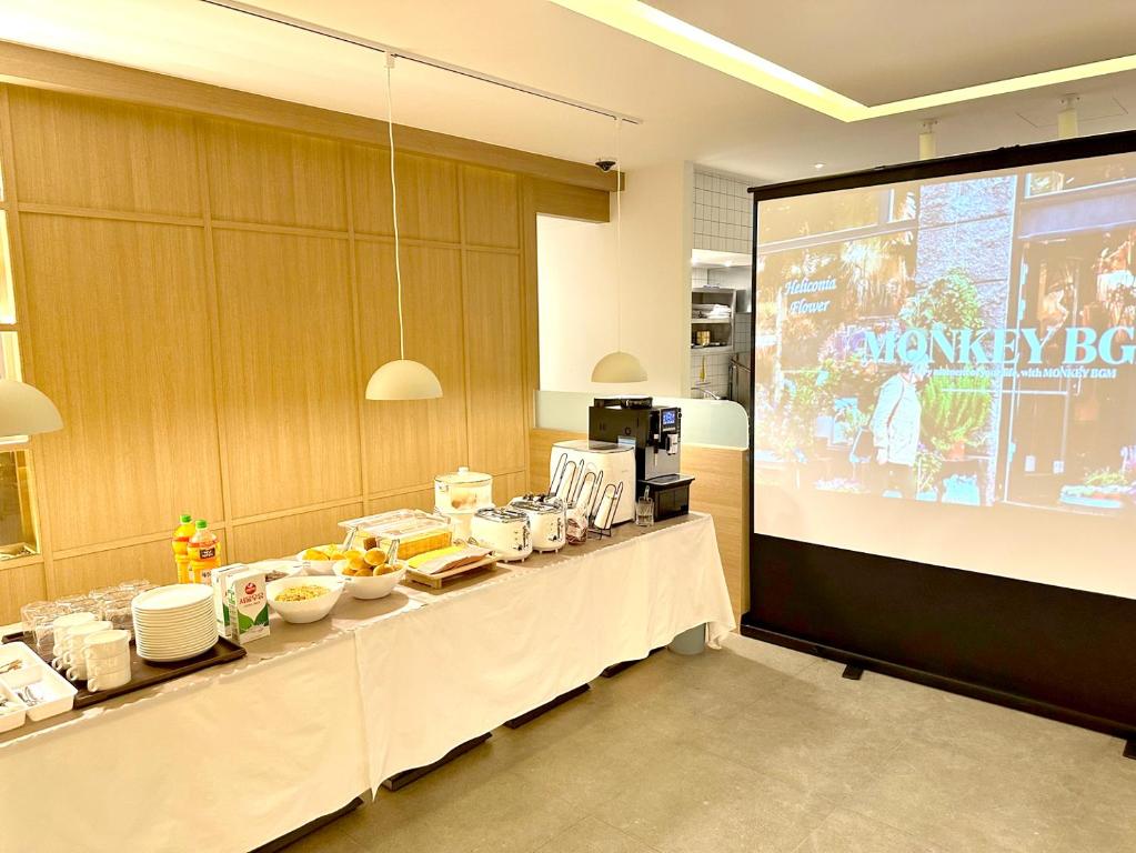 TV a/nebo společenská místnost v ubytování UH Suite Gyeongju