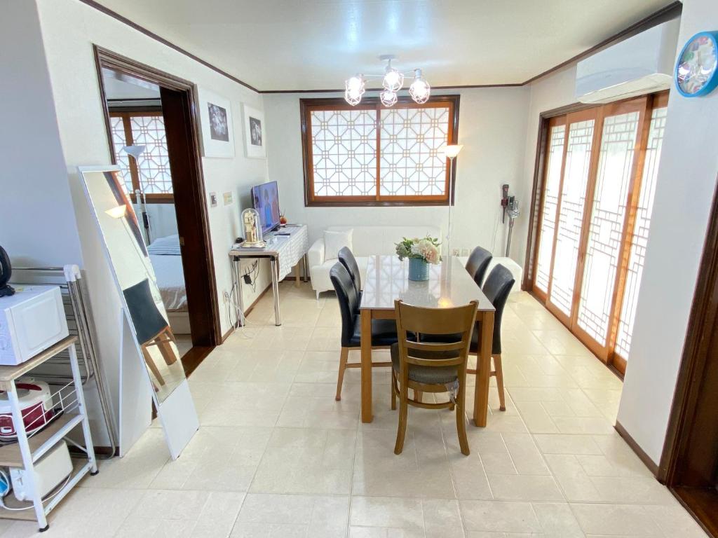 Dining area in A villát