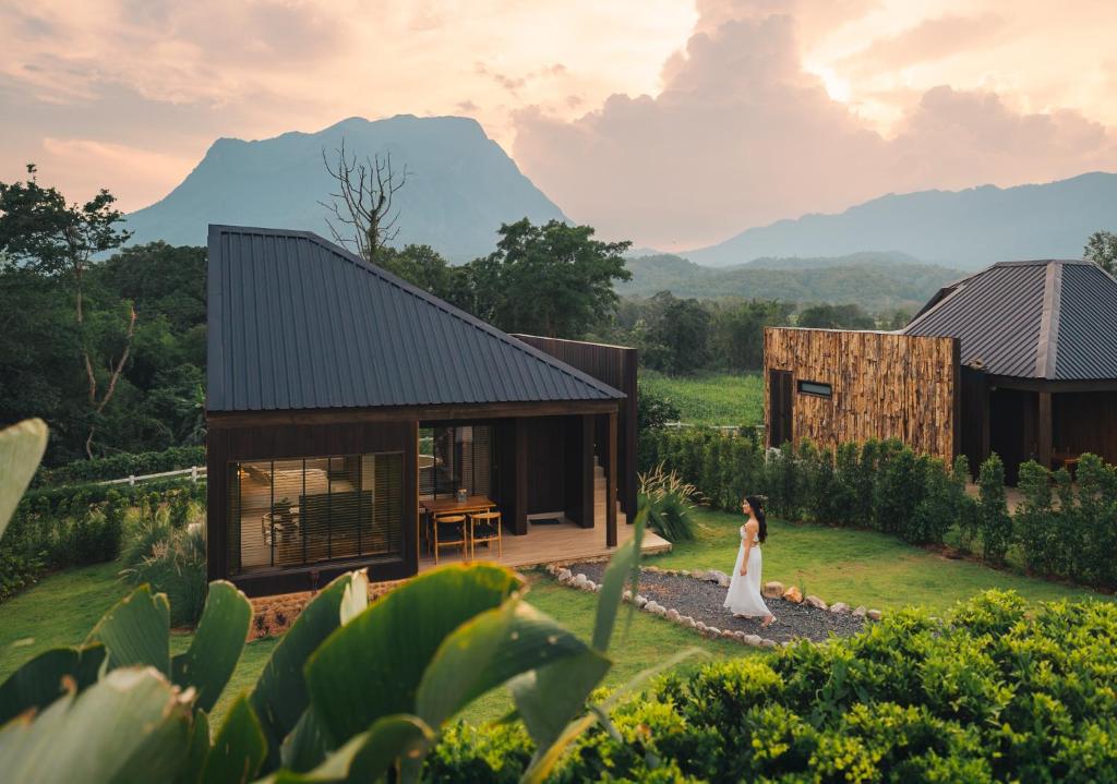 The CAMPIAN - Resim 5