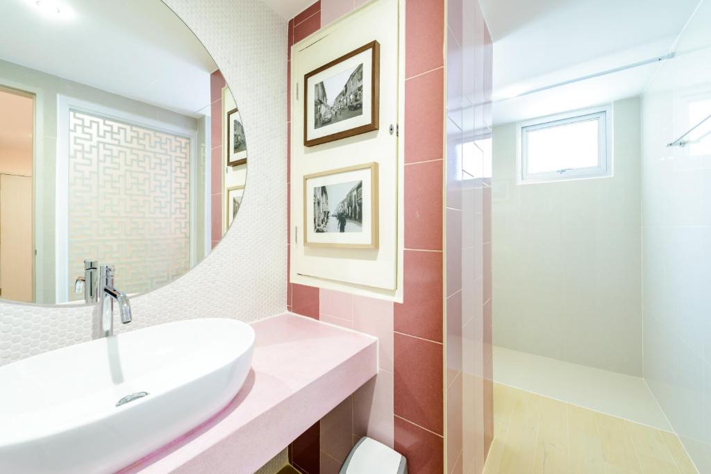 The Tint At Phuket Town - SHA Plus - Resim 37