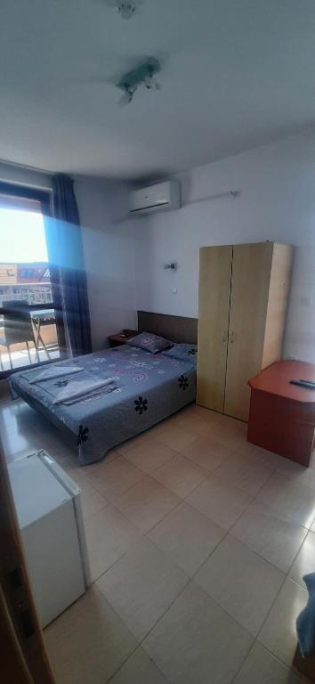 Mira Pomorie Bay Studio 2