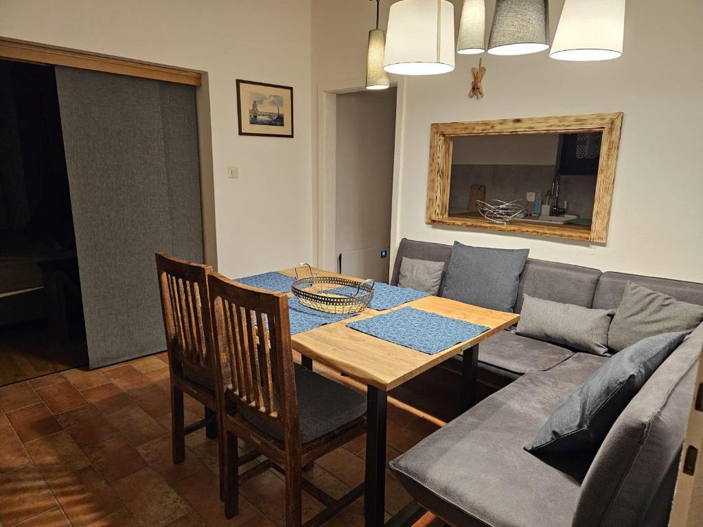 Istumisnurk majutusasutuses Apartment Ad Alta Millstatt