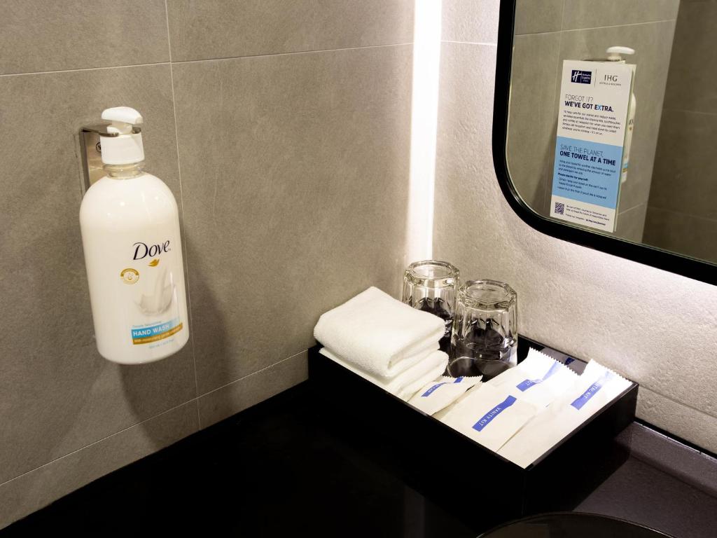 Holiday Inn Express & Suites Bangkok Central Pier by IHG - Resim 34