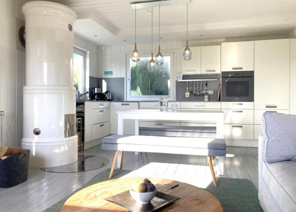 Kuchyň nebo kuchyňský kout v ubytování Ferienhaus am Hafen Zingst