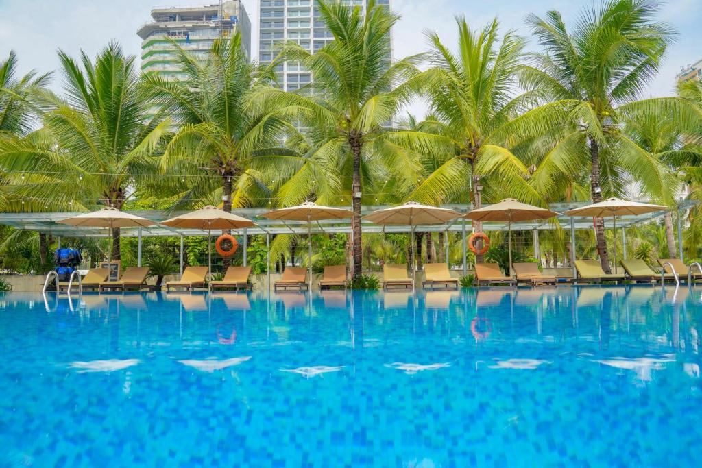 Bazén v ubytování Temple Da Nang Resort nebo v jeho okolí