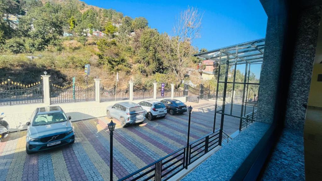 Fotografie z fotogalerie ubytování Trideus Mountain Club & Resort, Mussoorie v destinaci Mussoorie