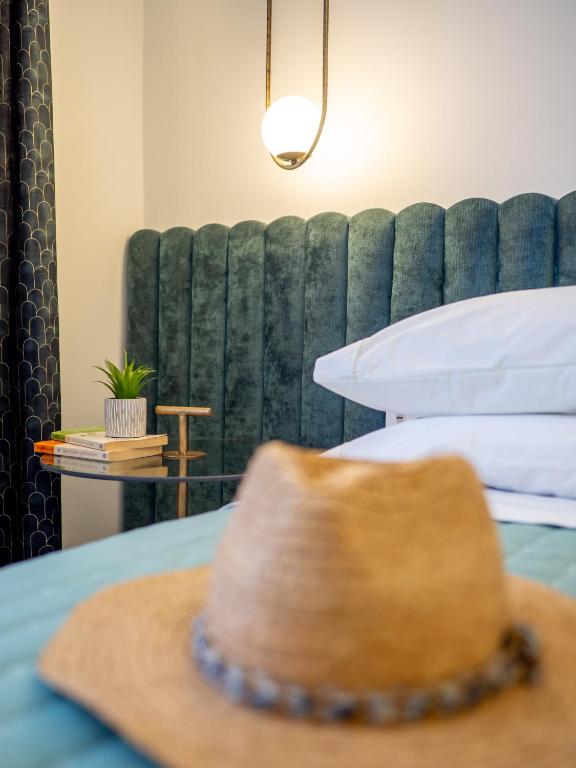 MUSES LUXURY SUITES - 9