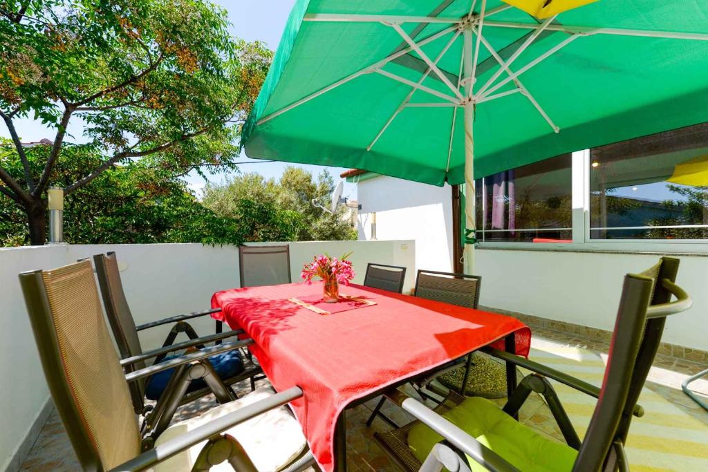 Balkon lub taras w obiekcie Apartments in Vir/Insel Vir 34750