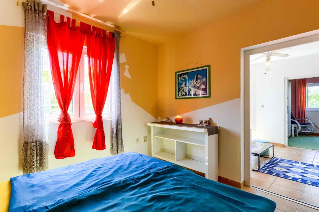 Łóżko lub łóżka w pokoju w obiekcie Apartments in Vir/Insel Vir 34750