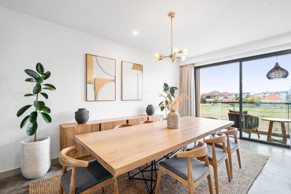 Χώρος καθιστικού στο Berawa Townhouse Unit 7 by Betterplace