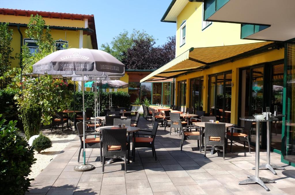 Restaurace v ubytování Hotel Restaurant Neuhold