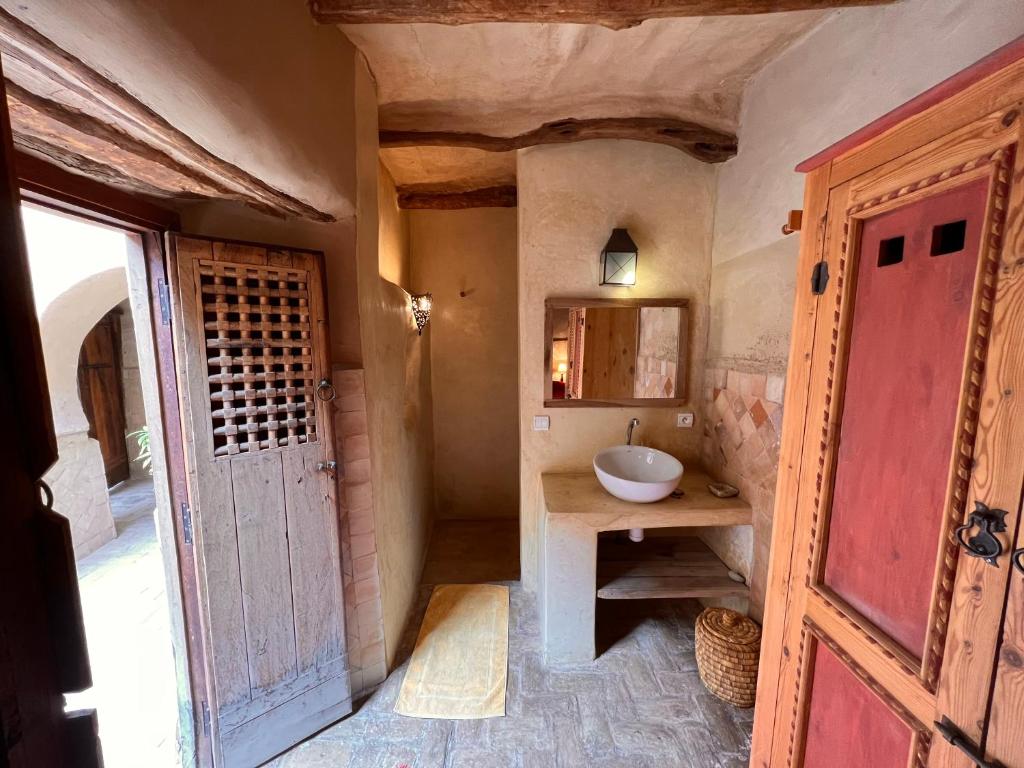 Dar Les Dattiers - Tweepersoonskamer Met Gedeeld Toilet