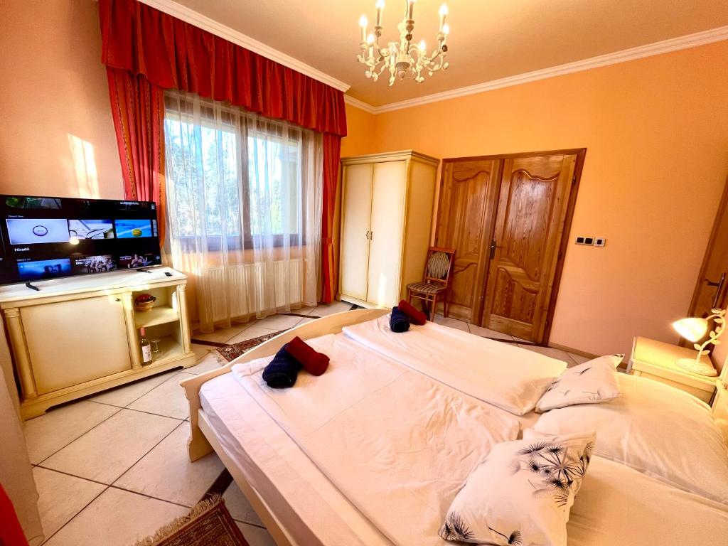 Zdjęcie z galerii obiektu Klára Villa w mieście Balatonboglár