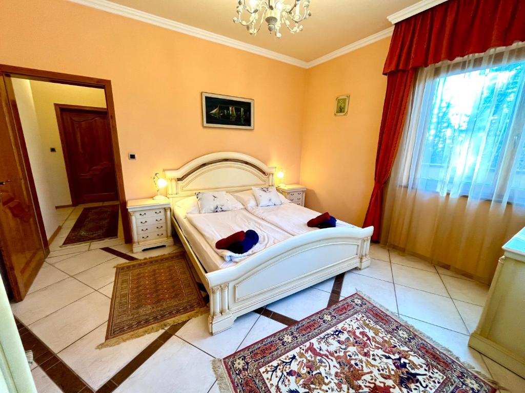 Zdjęcie z galerii obiektu Klára Villa w mieście Balatonboglár