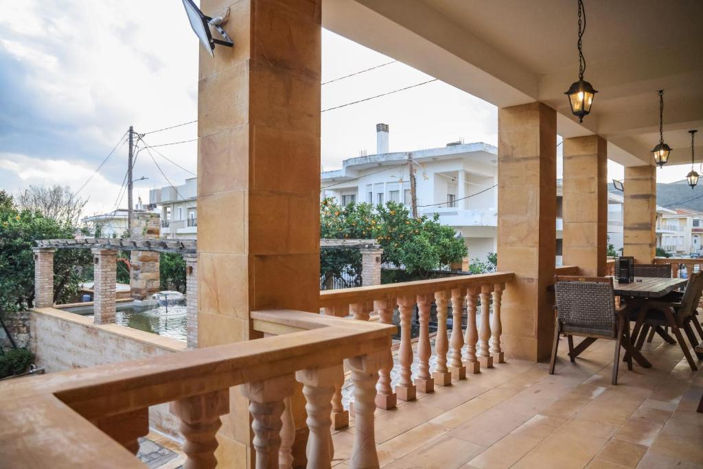 Archontiko Frideriki Luxury Apartments - 8