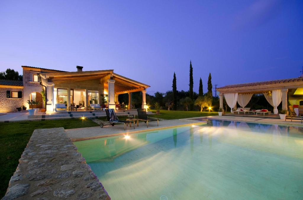 Elegante y espacionsa villa Premium en Pollensa
