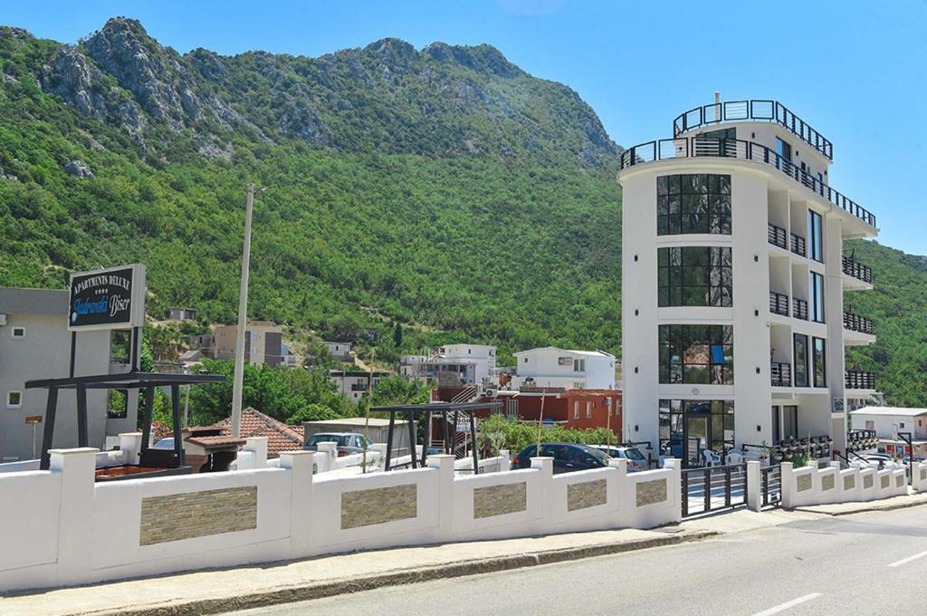 Nespecifikovaný výhled na hory nebo výhled na hory při pohledu z apartmánu