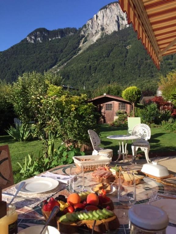 Nespecifikovaný výhled na hory nebo výhled na hory při pohledu z bed and breakfast