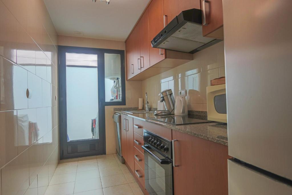 Kuchyň nebo kuchyňský kout v ubytování 011 - Residencial Bahía 002 - comfortHOLIDAYS