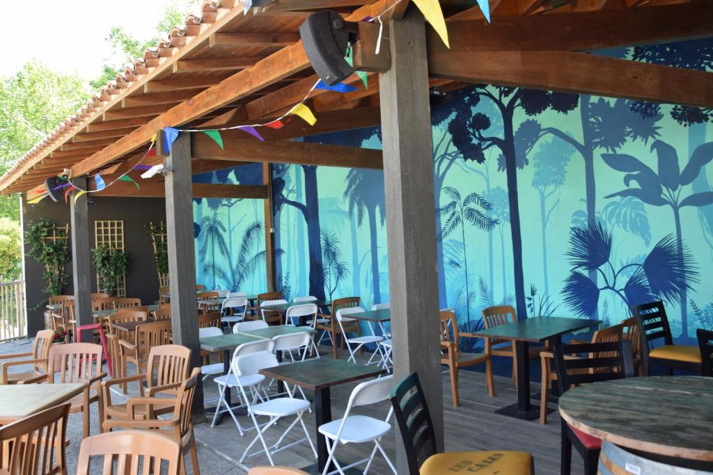 Restaurace v ubytování Camping Les Maraises