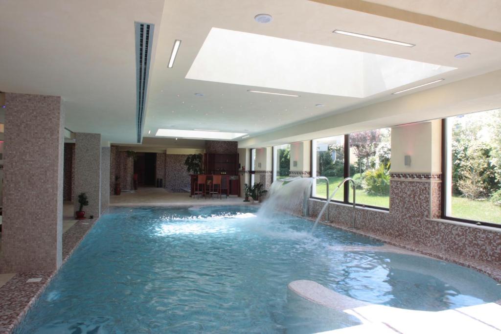 Bazén v ubytování Hotel Relais dei Normanni nebo v jeho okolí