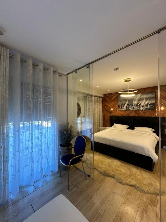 Deluxe Apartament Boulevard - Imazhi 2