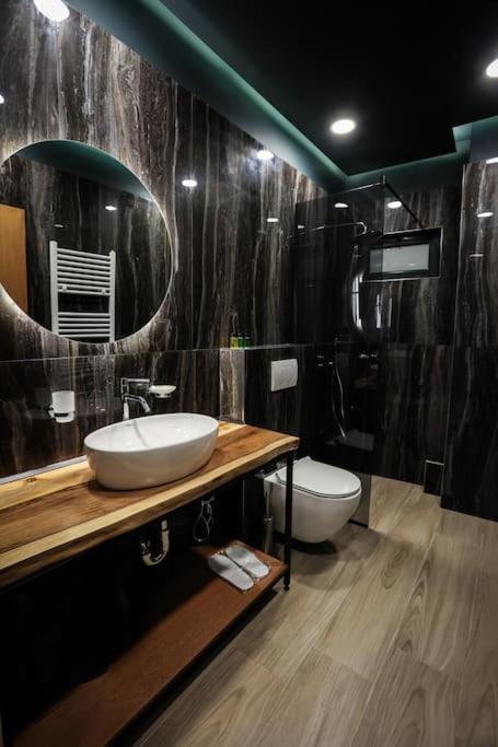 B.G Luxury Suites - Image 3