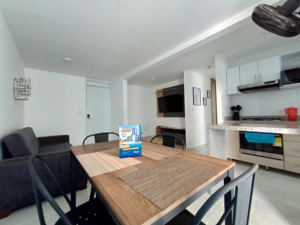 Eldhús eða eldhúskrókur á Apartamentos en Club Residencial