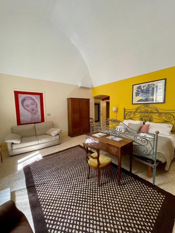 Część wypoczynkowa w obiekcie 4 Balconi rooms- Dimora Arditi B&B