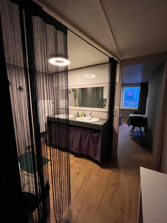 Kuchyň nebo kuchyňský kout v ubytování Le gîte du Palayau