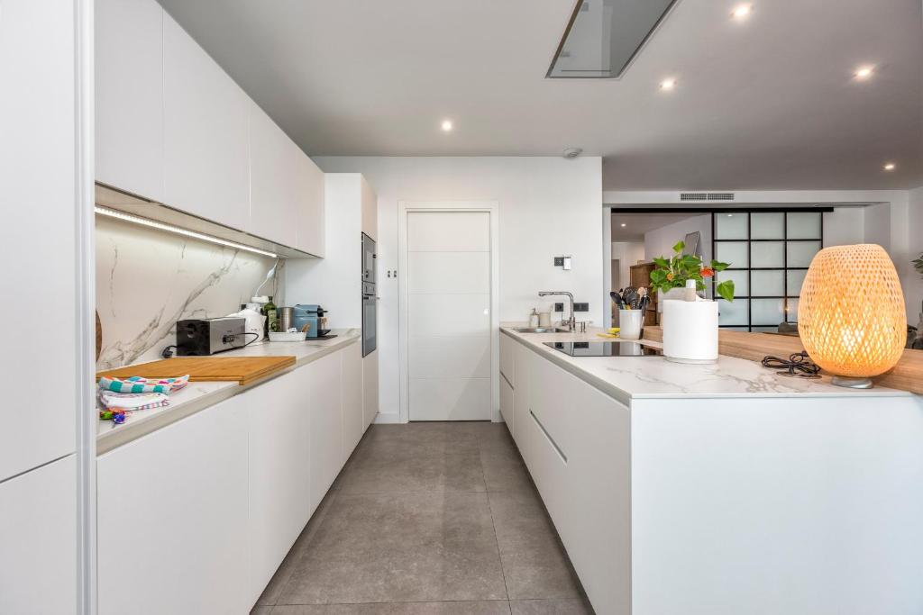 Kuchyňa alebo kuchynka v ubytovaní Mirador Estepona Hills Casa Bonita