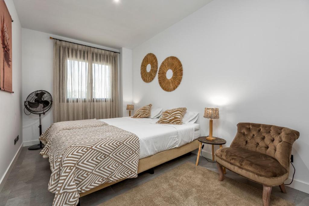 Posteľ alebo postele v izbe v ubytovaní Mirador Estepona Hills Casa Bonita