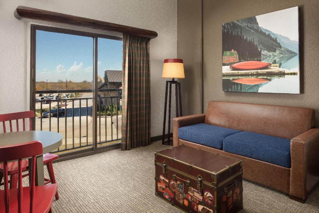 Great Wolf Lodge Georgia - Grizzly Bear Suite