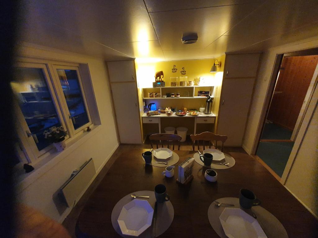 Fotografie z fotogalerie ubytování Overnatting Rodal v destinaci Valsøybotn