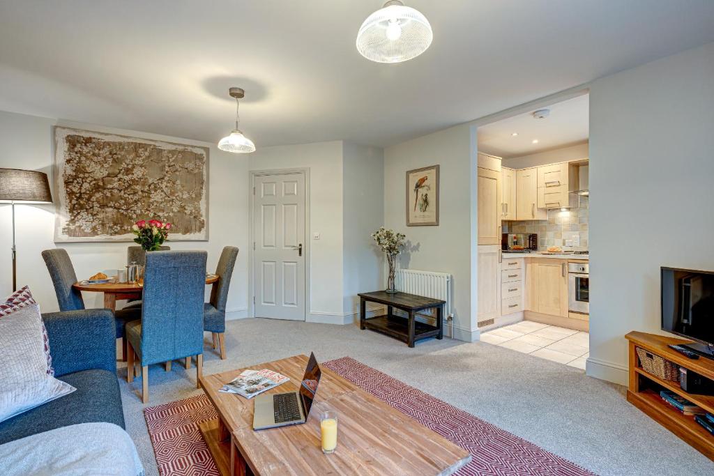 The Vanbrugh Suites - Two-Bedroom Apartment