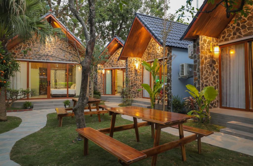Zahrada ubytování Tam Coc Serenity Hotel & Bungalow